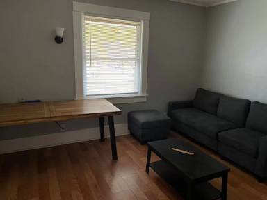 Main picture of 323 Wellington Ave