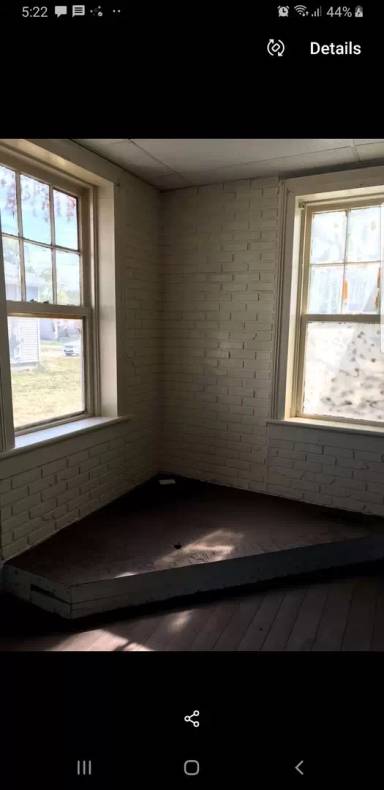 Main picture of 61 Poplar Ave