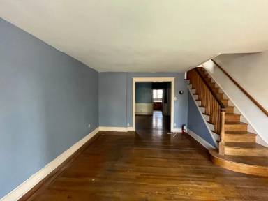 Main picture of 1305 Devereaux Ave