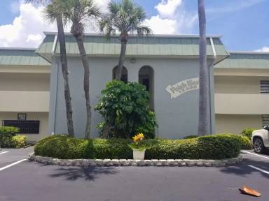 Main picture of 12000 Capri Cir S