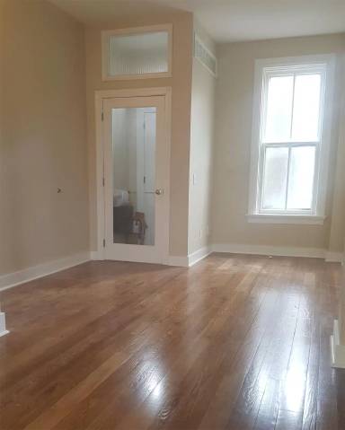 Main picture of 214 Herr St
