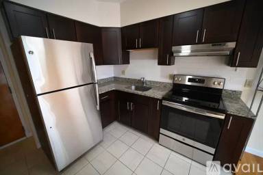 Main picture of 81 Essex St