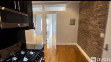 Main picture of 232 W 14th St