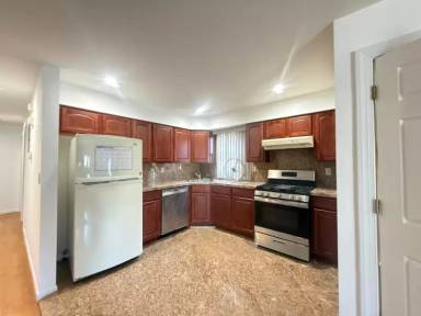 Main picture of 1525 Utopia Pkwy