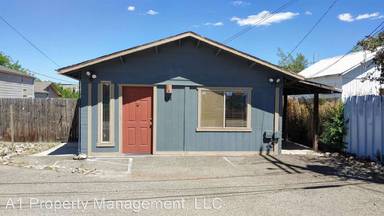 Main picture of 332 N Rush St