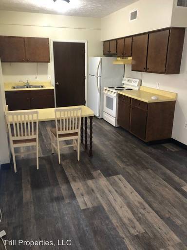Main picture of 620 E 9th St