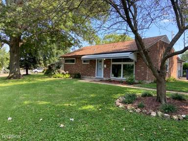 Main picture of 7826 Carlsbad Dr