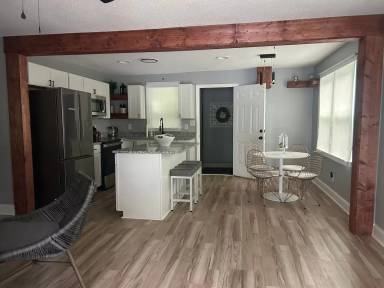 Main picture of 212 Gertrude St