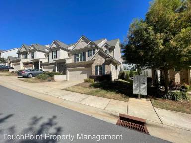 Main picture of 2549 Royal York Ave