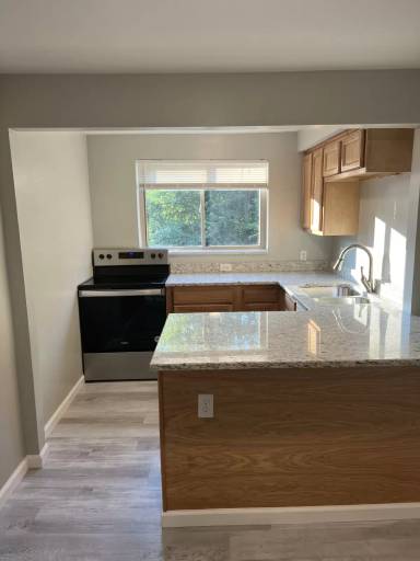 Main picture of 102 Glenridge Pl