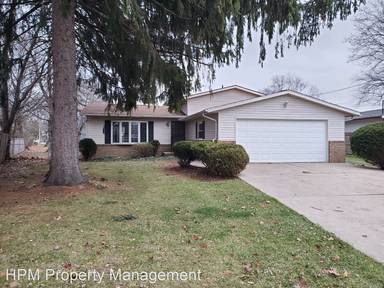 Main picture of 4022 Birchdell Ave NE
