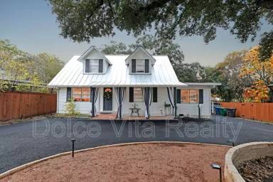 Main picture of 335 Rainbow Dr