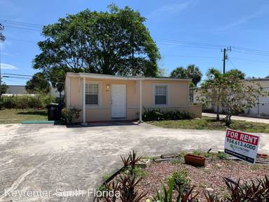 Main picture of 1808 NW 24th Ter