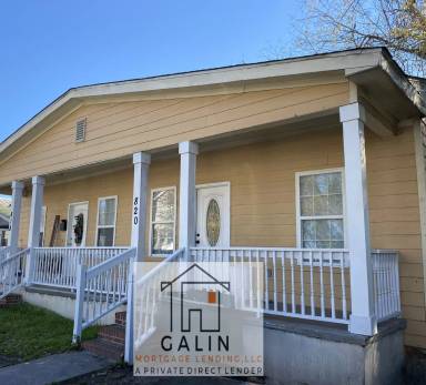 Main picture of 818-820 Elliott Avenue