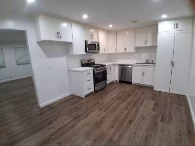 Main picture of 18517 Towne Ave