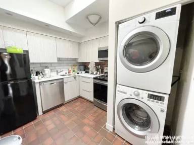 Main picture of 71 Gainsborough St