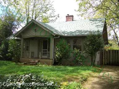 Main picture of 2176 Harris St