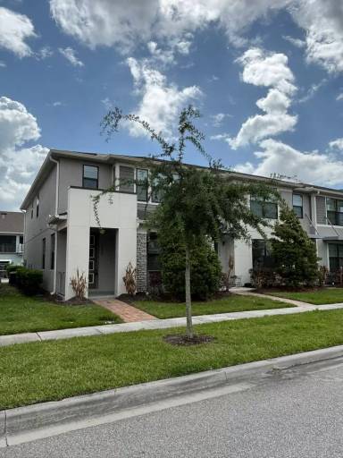 Main picture of 2292 Centerra Loop