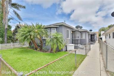 Main picture of 467 W 12th St