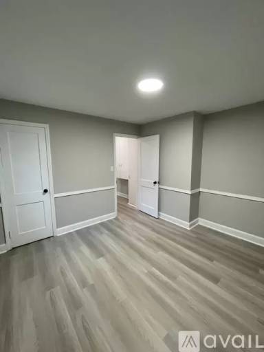 Main picture of 418 W Springs St