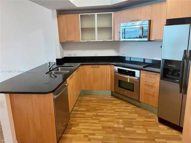 Main picture of Platinum Condo