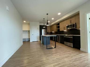 Main picture of 1035 E 17th Ave