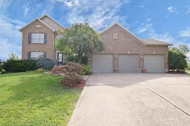 Main picture of 9582 Topeka Ln