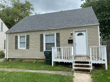 Main picture of 2712 Atwood Ter