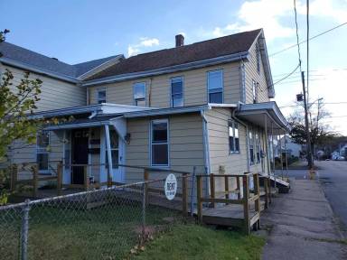 Main picture of 2 E White St