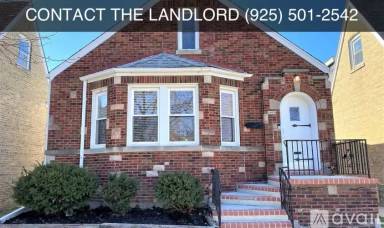 Main picture of 3055 N Nordica Ave
