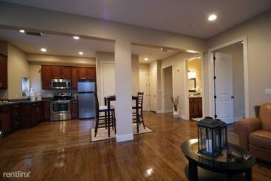 Main picture of 804 Park Ave