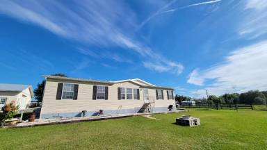 Main picture of 25745 Powell Rd