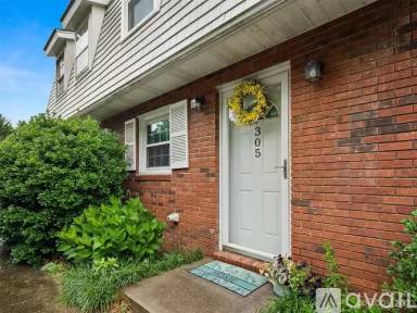 Main picture of 305 Southway Garden Rd