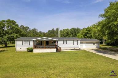 Main picture of 3235 Moody Rd