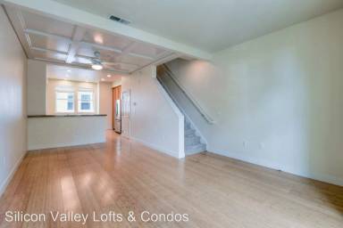 Main picture of 121 Laurel Grove Ln