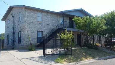 Main picture of 2420 Cross St