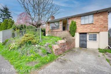 Main picture of 4606 S Holden St