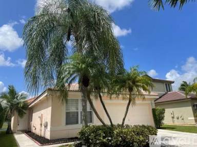 Main picture of 17484 SW 22 St
