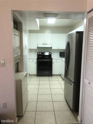 Main picture of 8261 NW 8th St