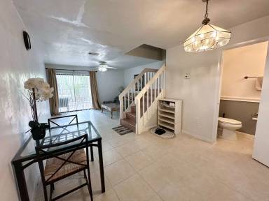 Main picture of 2128 SW 39th Dr