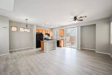 Main picture of 8036 Gallagher Island St