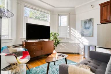 Main picture of 1149 Sanchez St