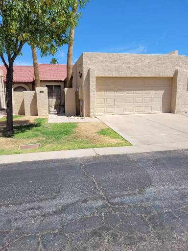 Main picture of 2059 E Brown Rd