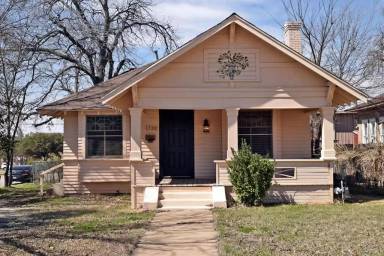 Main picture of 1730 Hurley Ave