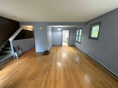 Main picture of 1 Salem Pl