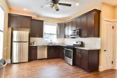 Main picture of 28 Virginia St