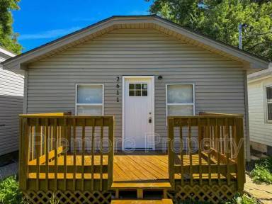 Main picture of 2611 NE Ingram St