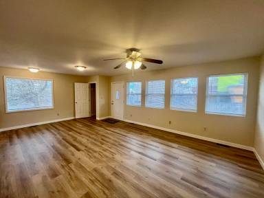 Main picture of 1321 N Chestnut St