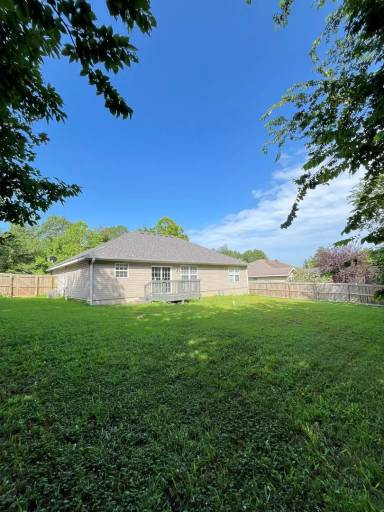 Main picture of 8 Boreland Ln