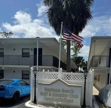 Main picture of 1500 Virginia Ave